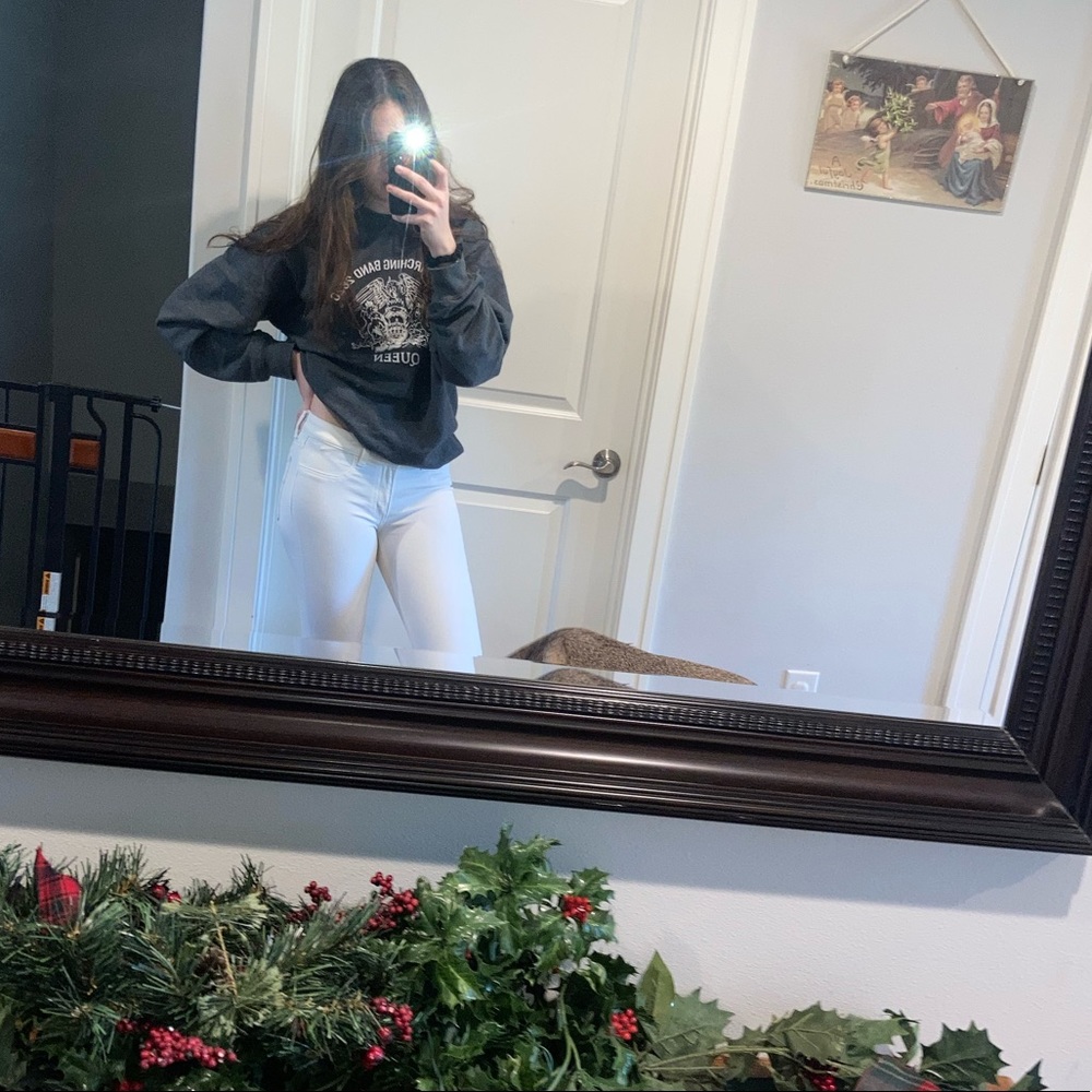 White American Eagle Jeans. 4-long